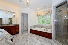 Hi-Res_92502_Parks_Master_Bath